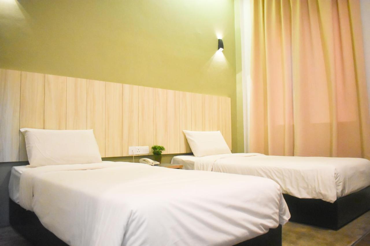 Eastville Residence Kuantan Kültér fotó