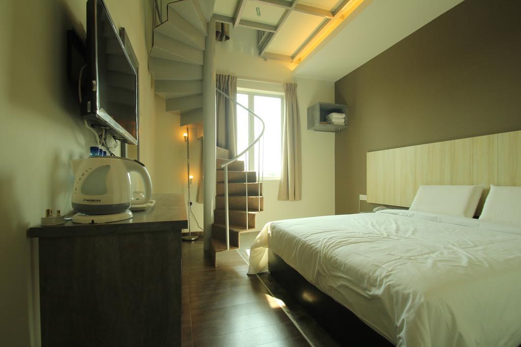Eastville Residence Kuantan Kültér fotó