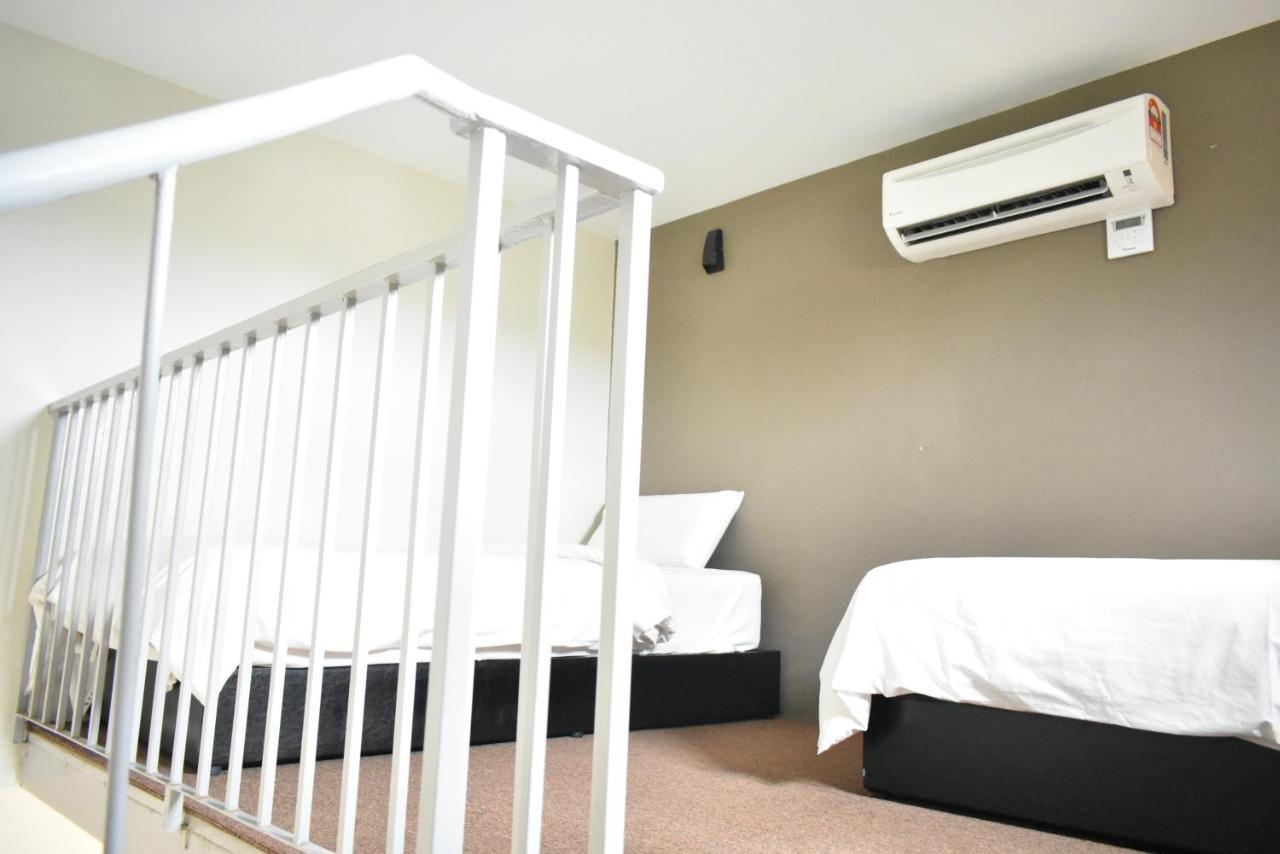 Eastville Residence Kuantan Kültér fotó